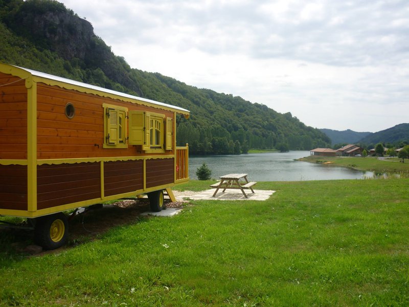 Hébergement AbracadaRoom : La Roulotte Verte - Image 2