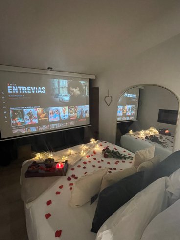 Hébergement AbracadaRoom : L'envol- Spa, Sauna & Vue sur Cherbourg - Image 3