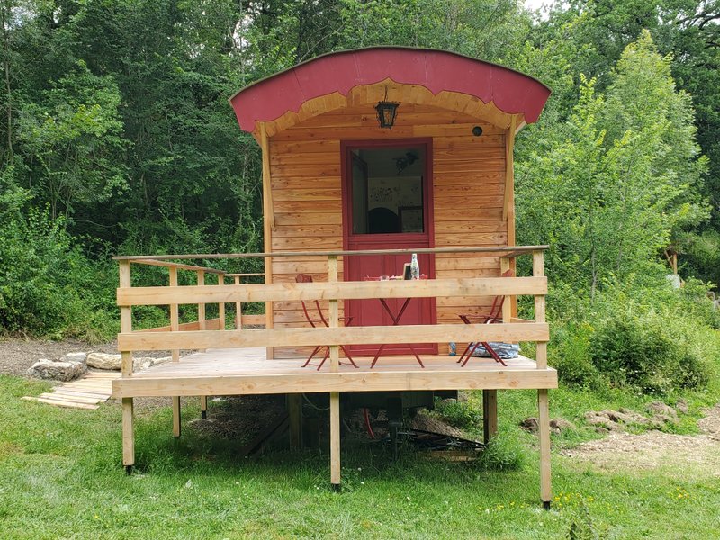 Hébergement AbracadaRoom : La Roulotte du Pech Chantant - Image 2