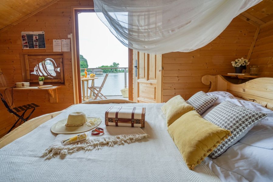 Domaine AbracadaRoom : Village Flottant de Pressac - Image 4