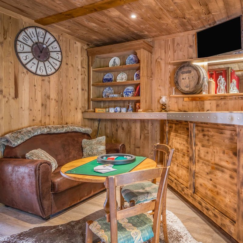 Cabane Le Saloon & Spa à Le Biot (22)