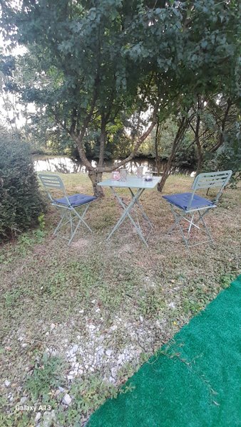 Hébergement AbracadaRoom : La roulotte au bord de l'étang - Image 5