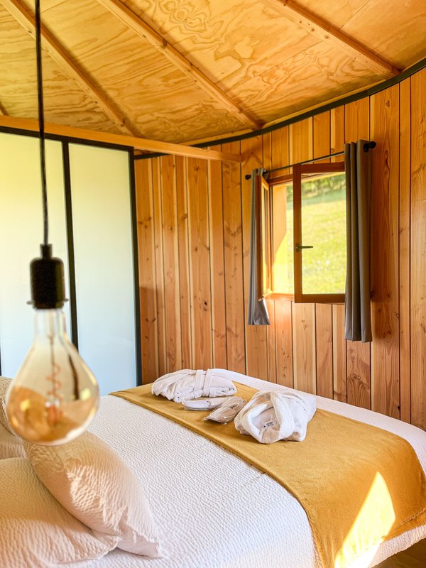 Cabane Douglas & Spa à Rothonay (6)