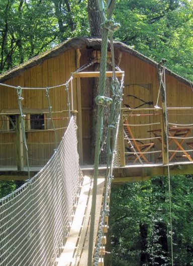 Cabane des Gibbons à Magné