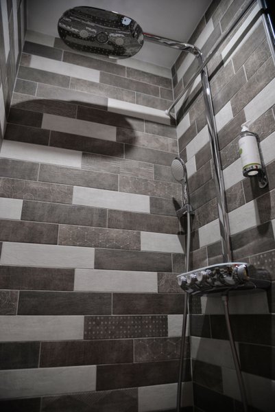 Hébergement AbracadaRoom : Lodge pilotis Vaudésir & Spa - Image 11