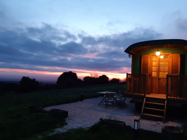 Hébergement AbracadaRoom : La Roulotte de Campras - Image 4