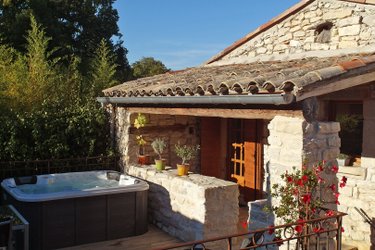 Pavillon Mathéo & Spa à Carnas (1)
