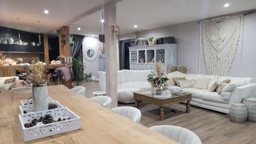 Hébergement AbracadaRoom : Villa A Dimora di Murza Liliekaena  avec spa et piscine privée - Image 3