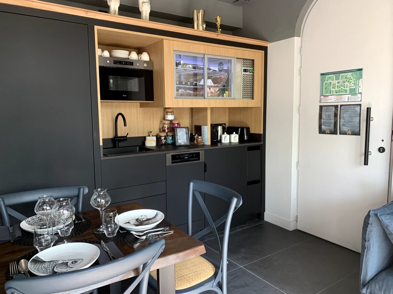 Hébergement AbracadaRoom : Lodge Tigre blanc & Spa & Dîner - Accès au zoo - Image 3