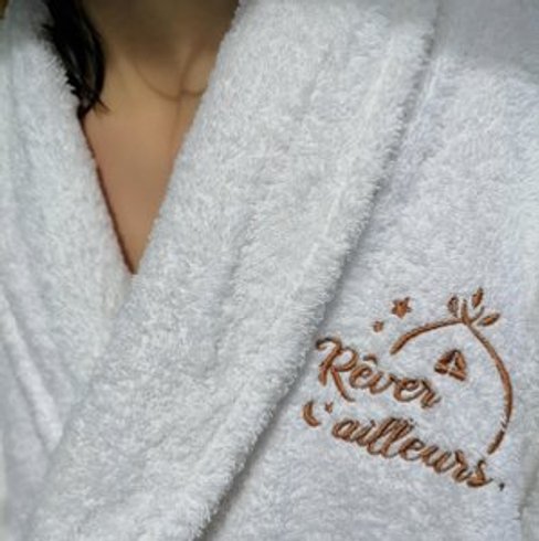 Hébergement AbracadaRoom : La Roulotte Kala et son spa jacuzzi - Image 7