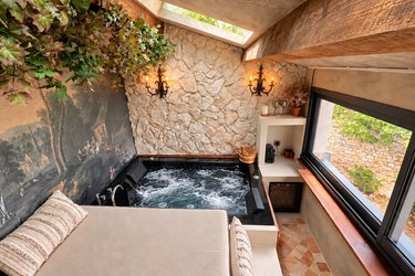 La Tour Féodale 1103 Spa & Sauna - Pic Saint-Loup à Assas (1)