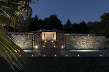 Spirit of Bali - lodge romantique et luxe dans le Verdon à Saint Julien Le Montagnier (1)
