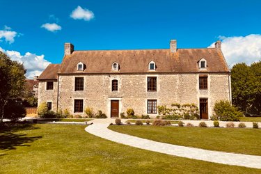 La Chambre de Caractère à Le Bu Sur Rouvres (1)