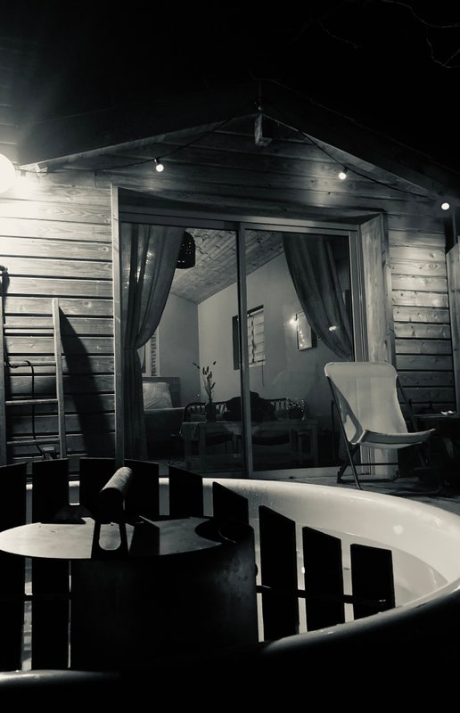 La Petite Cabane & Spa à Maureville (6)