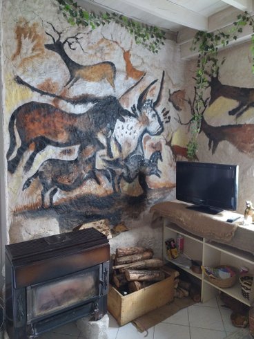 Hébergement AbracadaRoom : Homosapiens avec accès au jacuzzi pendant 30 minutes, Petit-déjeuner, repas du soir & Un massage bien-être 30 minutes par pers - Image 3