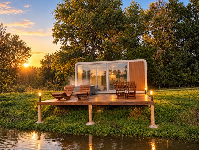 Hébergement AbracadaRoom : Évasion au fil de l’eau & Spa - Image 1