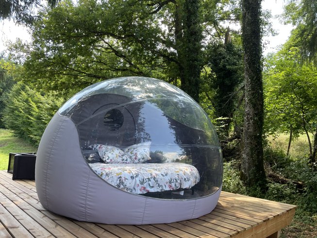 Hébergement AbracadaRoom : Bulle transparente et son spa - Image 2