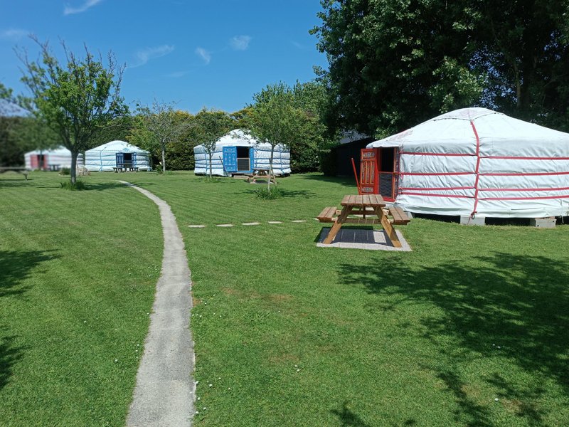 Hébergement AbracadaRoom : Yourte 4-6 pers - Grande Orange - 1ère - Image 11