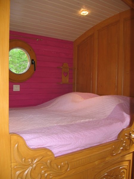 Hébergement AbracadaRoom : Les Roulottes d'Ardèche - Image 8