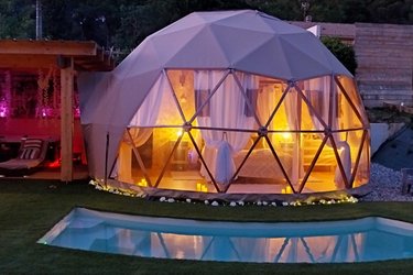 "M"ANON-Dôme Géodésique, piscine, spa et sauna. à Malves En Minervois (1)