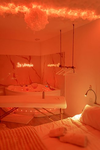 Hébergement AbracadaRoom : La Rêverie Sauna & Balnéo Vierzon - Image 18