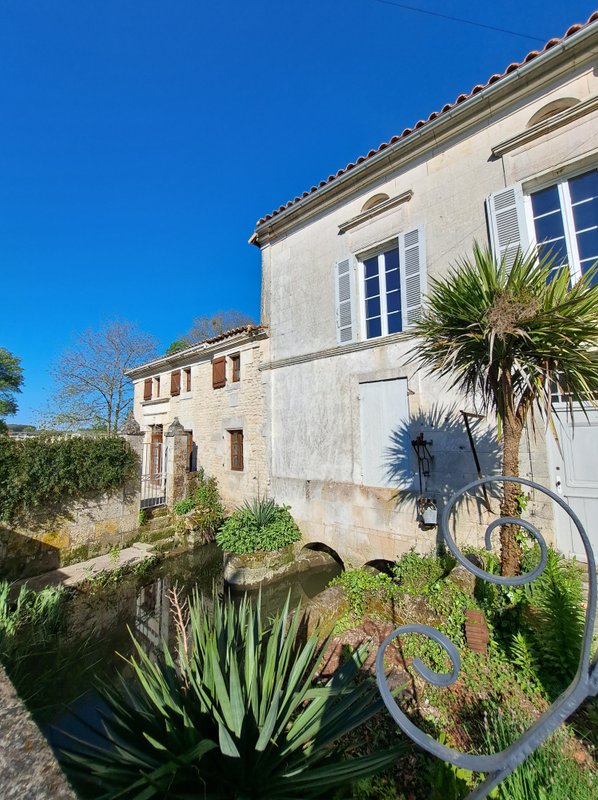 Le Logis du Meunier & Spa privatif à Champagnac (35)