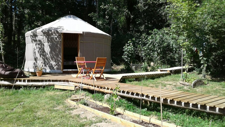 Hébergement AbracadaRoom : Yourte et Verdure - Image 2