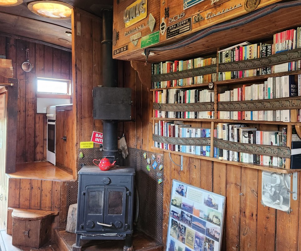 Le Truck-Lodge le ALBION - Spa à Saint-Andiol (3)