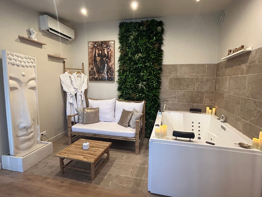 Suites Evasion & Spa à Sorgues (3)