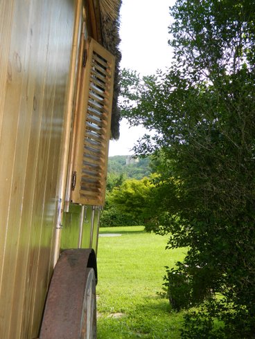 Hébergement AbracadaRoom : Roulotte tzigane - Image 5