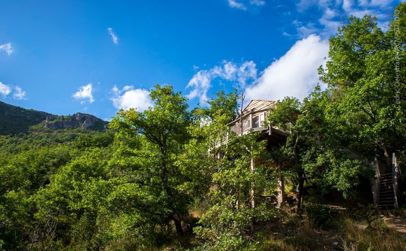 Domaine AbracadaRoom : Ma P'tite Cabane en Lozère - Image 1
