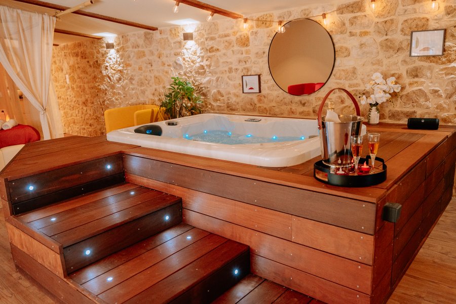 Hébergement AbracadaRoom : Le Baldaquin § SPA § Sauna - Image 31