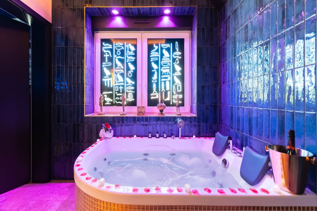 Le Secret de Cléopâtre - Love Room, Jacuzzi, Pièce Secrète à Scheibenhard (7)