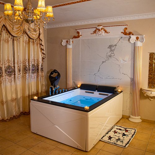 L'équipe Love Room &amp; Spa