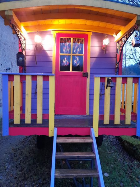 Hébergement AbracadaRoom : La Roulotte Charlotte - Image 2