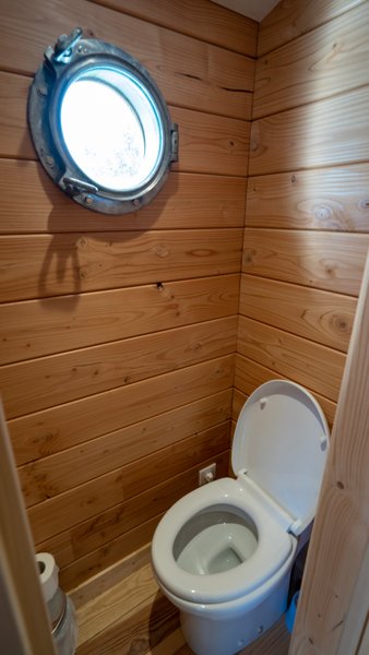 Hébergement AbracadaRoom : Toue cabanée Tribu - Image 12