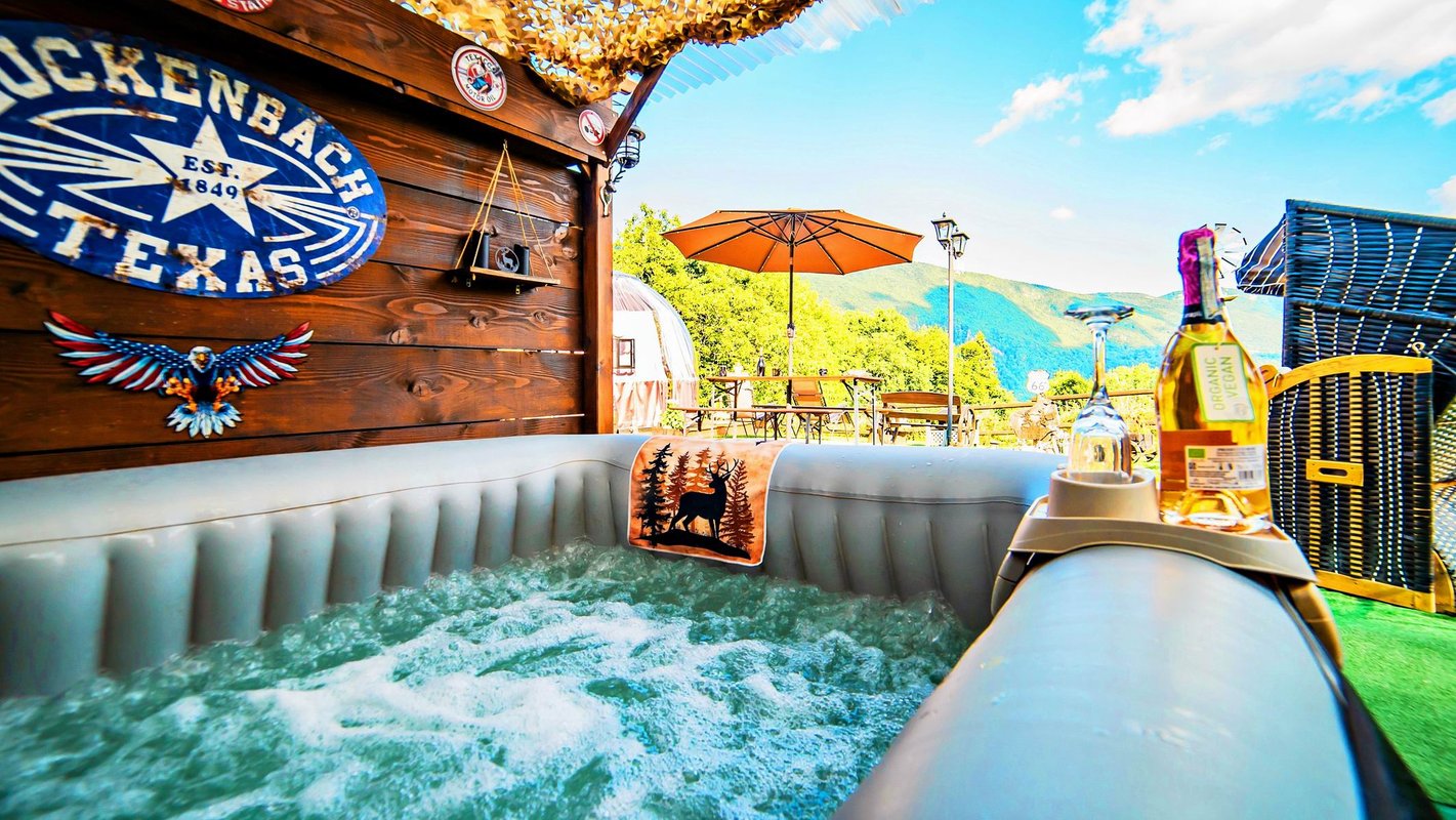 Bulle Texas – Luxe  & SPA – Vue Lac Aiguebelette à Novalaise (41)
