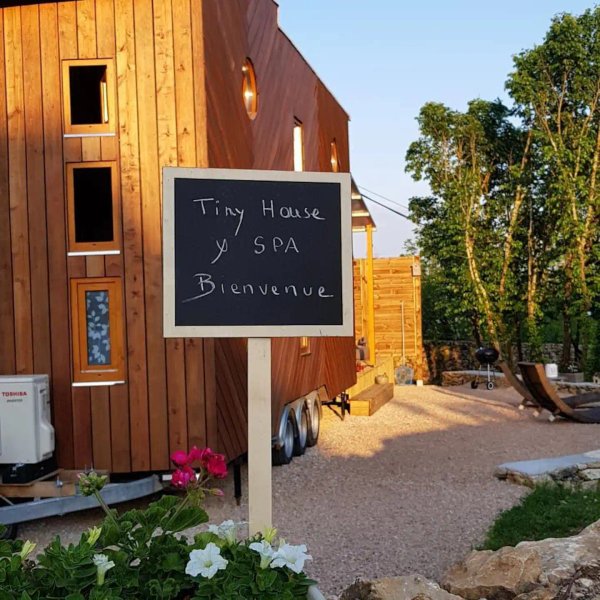 Hébergement AbracadaRoom : Tiny House & Spa - Image 24