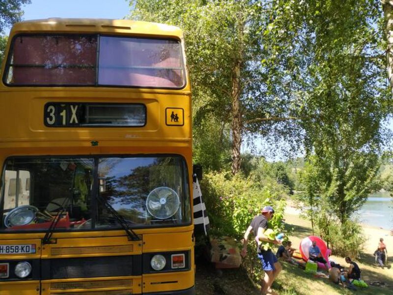 Hébergement AbracadaRoom : Le YeSlowBus en fête - Image 12