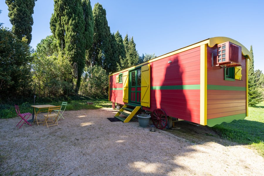 Hébergement AbracadaRoom : Roulotte Marius & Piscine en Provence - Image 8