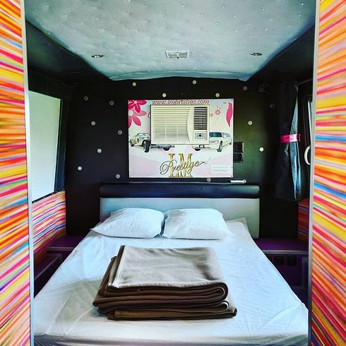 Hébergement AbracadaRoom : Le Bus Vip Star – 5 places - Image 8