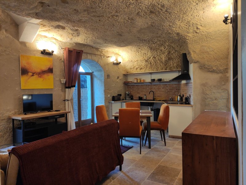 Hébergement AbracadaRoom : Gîte troglodytique "le 161" - Image 2