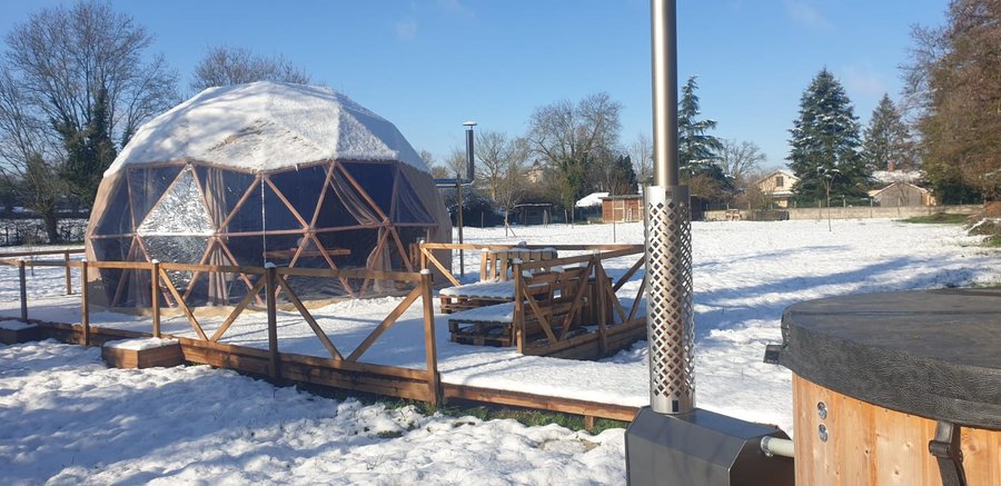 Hébergement AbracadaRoom : Le Grand Dôme et son bain nordique - Image 13