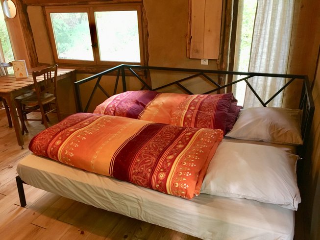 Hébergement AbracadaRoom : Petite cabane en terre-paille - Image 2