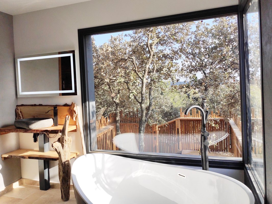 Villa Couple Baignoire Jacuzzi et Filet à Calvisson (11)