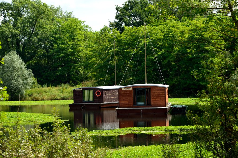 Hébergement AbracadaRoom : Toue Cabanée  & SPA - Image 1