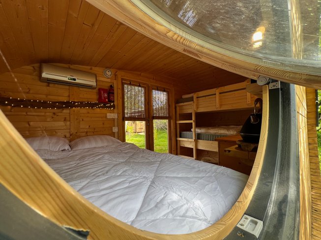 Hébergement AbracadaRoom : Barrel insolite dans le vignoble - Image 2