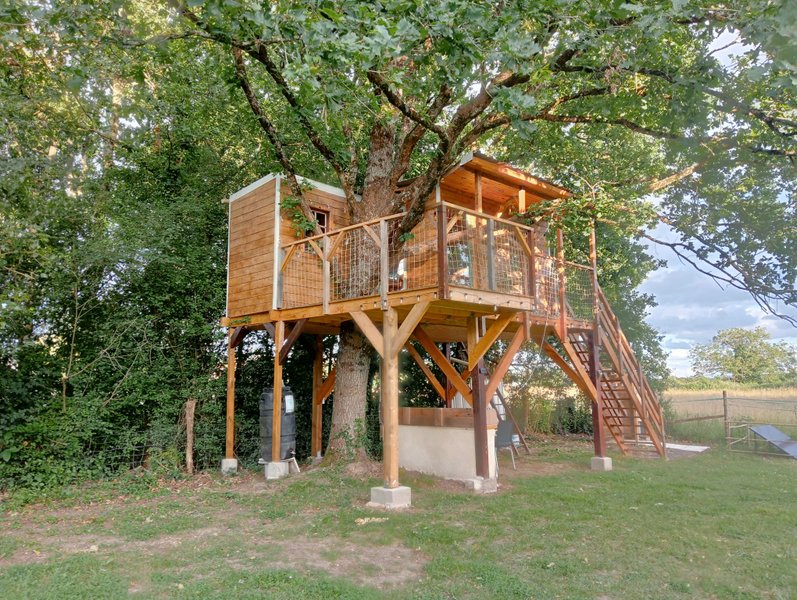 Hébergement AbracadaRoom : Cabane perchée et le chêne - Image 1