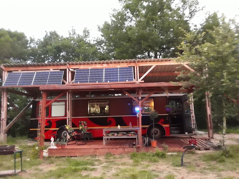 Hébergement AbracadaRoom : Le Bus du bois de Mondon - Image 2