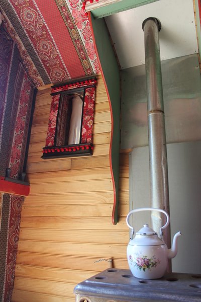 Hébergement AbracadaRoom : La Roulotte Verte - Image 13